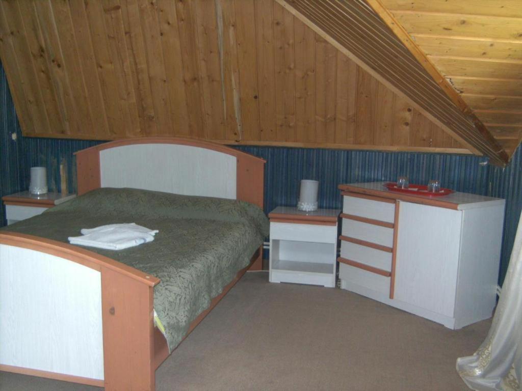 Barlogul Ursilor Lepsa Hotel Екстериор снимка